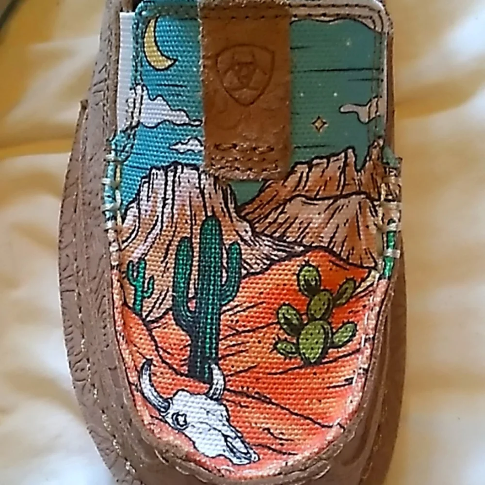 💥🌵💐Women's Ariat cruisers shoes color tan and peach size 7💥🌵💐 - Picture 8 of 8